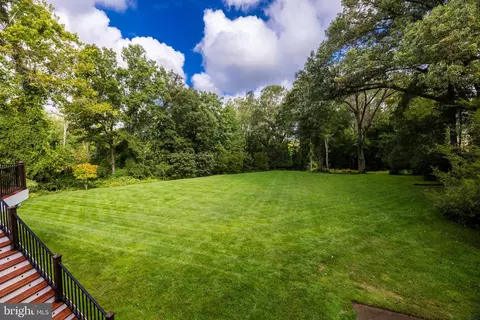 6832 Georgetown Pike, Mclean, VA 22101 photo 15