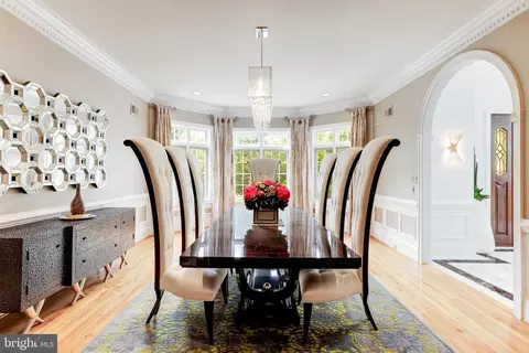 6832 Georgetown Pike, Mclean, VA 22101 photo 6