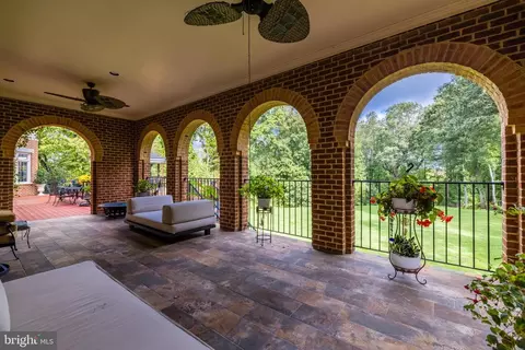 6832 Georgetown Pike, Mclean, VA 22101 photo 14