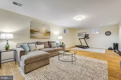 6804 Baron Rd, Mclean, VA 22101 photo 52
