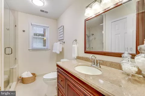 6804 Baron Rd, Mclean, VA 22101 photo 37