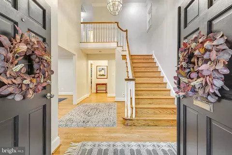 6804 Baron Rd, Mclean, VA 22101 photo 6