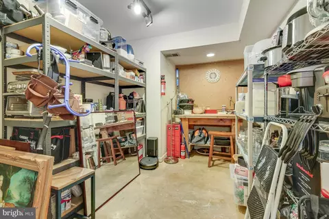 6804 Baron Rd, Mclean, VA 22101 photo 55
