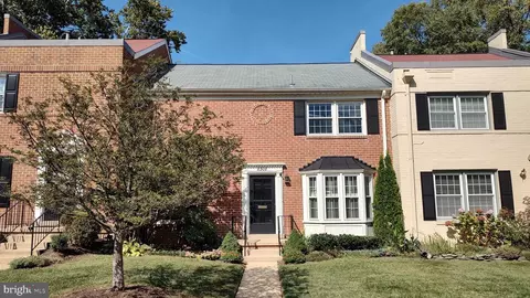 8308 Wickham Rd, Springfield, VA 22152