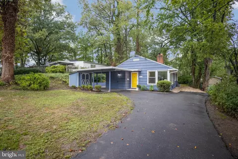 7104 Westmoreland Rd, Falls Church, VA 22042