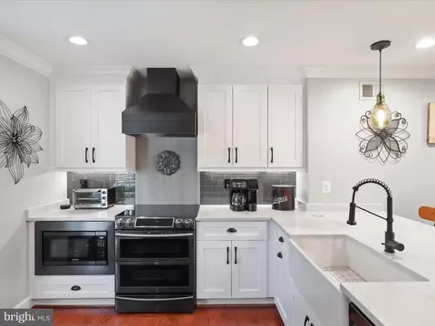 2422 Ridgehampton Ct, Reston, VA 20191 photo 9