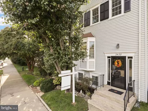 2422 Ridgehampton Ct, Reston, VA 20191 photo 4
