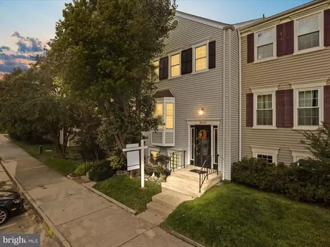 2422 Ridgehampton Ct, Reston, VA 20191