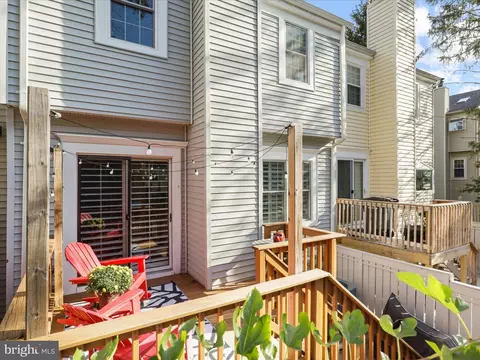 2422 Ridgehampton Ct, Reston, VA 20191 photo 34