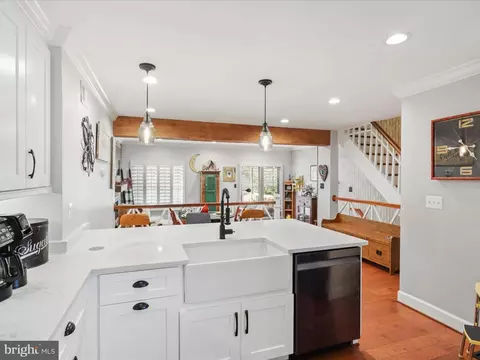 2422 Ridgehampton Ct, Reston, VA 20191 photo 12