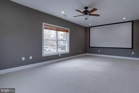 8126 Drayton Ln, Springfield, VA 22151 photo 46