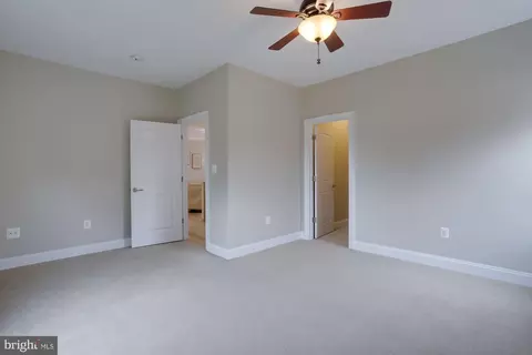 8126 Drayton Ln, Springfield, VA 22151 photo 39
