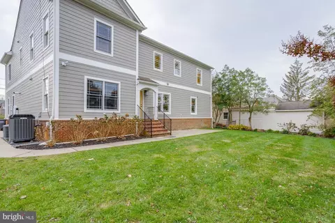 8126 Drayton Ln, Springfield, VA 22151 photo 54