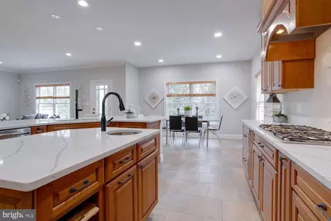 8126 Drayton Ln, Springfield, VA 22151 photo 22