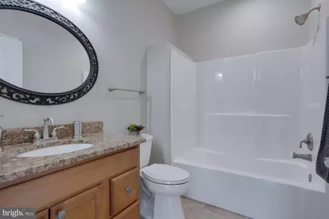8126 Drayton Ln, Springfield, VA 22151 photo 44