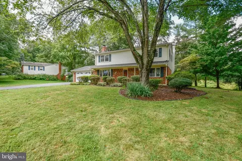 7216 Reservation Dr, Springfield, VA 22153 photo 4