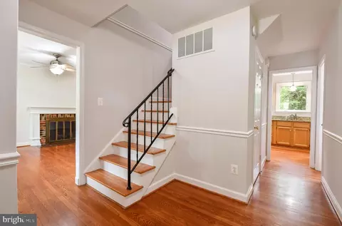 7216 Reservation Dr, Springfield, VA 22153 photo 9
