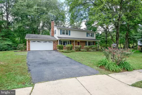 7216 Reservation Dr, Springfield, VA 22153 photo 2