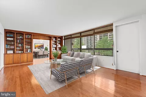 3705 S George Mason Dr #305S, Falls Church, VA 22041