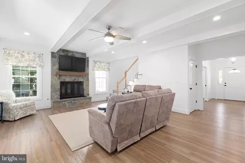 7810 Cherry Orchard Ct, Springfield, VA 22153 photo 19