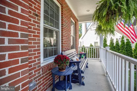7810 Cherry Orchard Ct, Springfield, VA 22153 photo 5