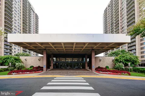 5501 Seminary Rd #2209S, Falls Church, VA 22041