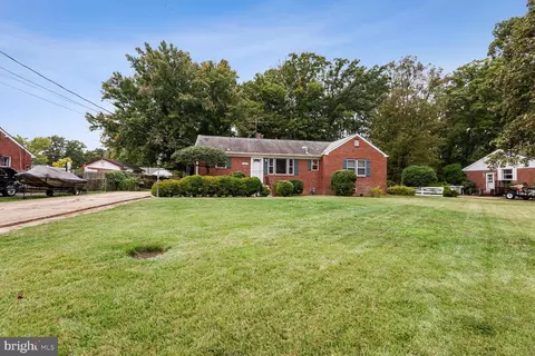 5914 Brookland Rd, Alexandria, VA 22310