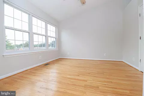 1100 Cypress Tree Pl, Herndon, VA 20170 photo 10