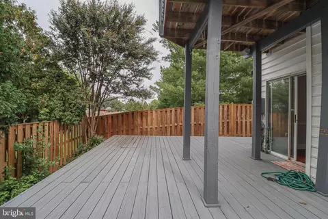 1100 Cypress Tree Pl, Herndon, VA 20170 photo 49