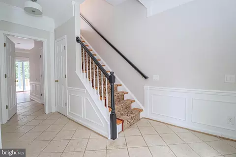 1100 Cypress Tree Pl, Herndon, VA 20170 photo 17