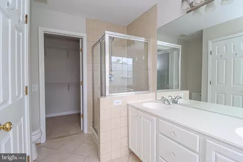 1100 Cypress Tree Pl, Herndon, VA 20170 photo 12