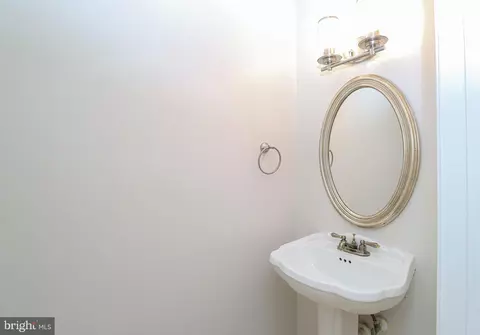 1100 Cypress Tree Pl, Herndon, VA 20170 photo 41