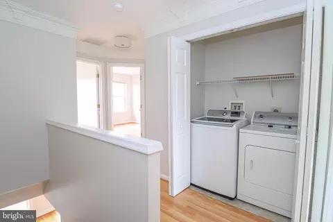 1100 Cypress Tree Pl, Herndon, VA 20170 photo 8
