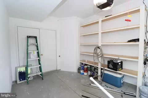 1100 Cypress Tree Pl, Herndon, VA 20170 photo 18