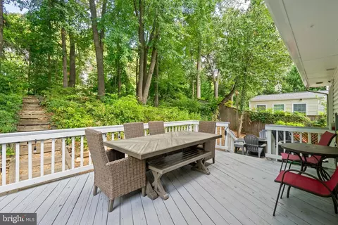 10804 Split Oak Ln, Burke, VA 22015 photo 24