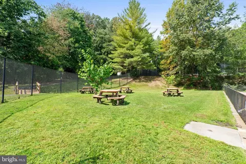 10804 Split Oak Ln, Burke, VA 22015 photo 27