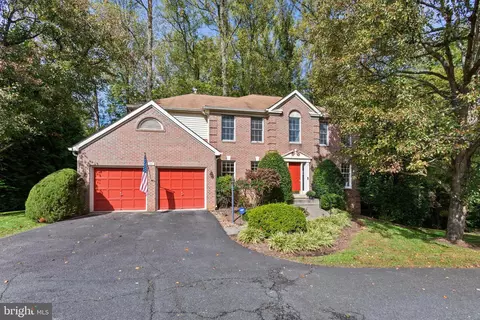407 E Street St NE, Vienna, VA 22180