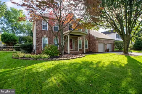 15338 Oakmere Pl, Centreville, VA 20120