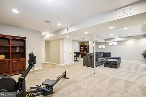9207 Macswain Pl, Springfield, VA 22153 photo 68
