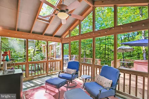 9207 Macswain Pl, Springfield, VA 22153 photo 29