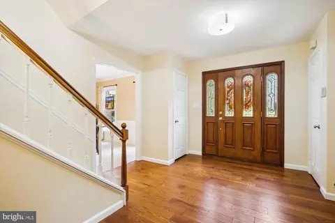 9207 Macswain Pl, Springfield, VA 22153 photo 7