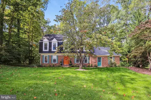 9207 Macswain Pl, Springfield, VA 22153 photo 3