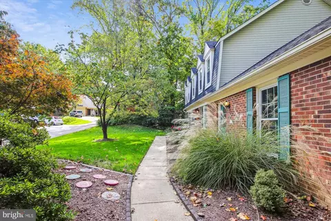 9207 Macswain Pl, Springfield, VA 22153 photo 6