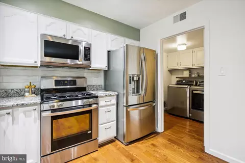 9207 Macswain Pl, Springfield, VA 22153 photo 18