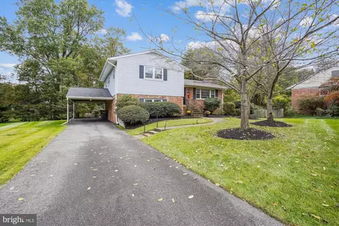 7107 Purdue Pl, Mclean, VA 22101 photo 2