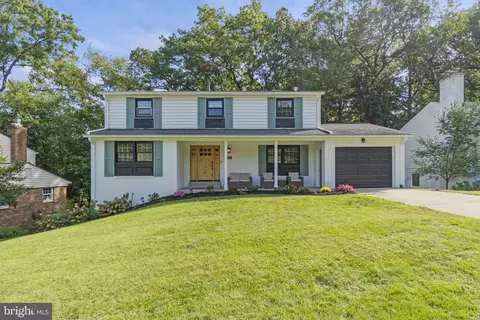 6113 Beech Tree Dr, Alexandria, VA 22310
