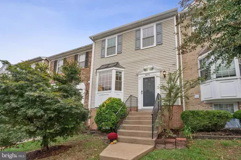 9674 Eaton Woods Pl, Lorton, VA 22079