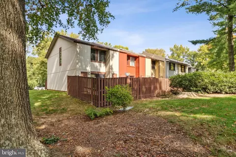 2286 White Cornus Ln, Reston, VA 20191 photo 24