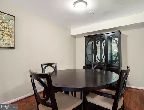 7813 Harrowgate Cir #B, Springfield, VA 22152 photo 9
