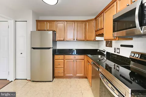 6800 Fleetwood Rd #804, Mclean, VA 22101 photo 13